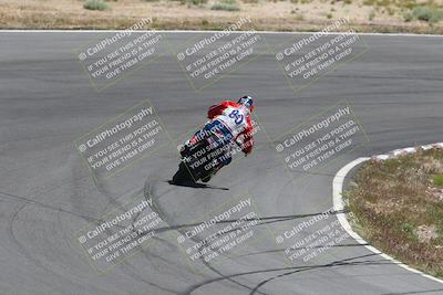 media/Apr-20-2025-AHRMA (Sun) [[393a79c373]]/Race/Group 8/Turn 4b/